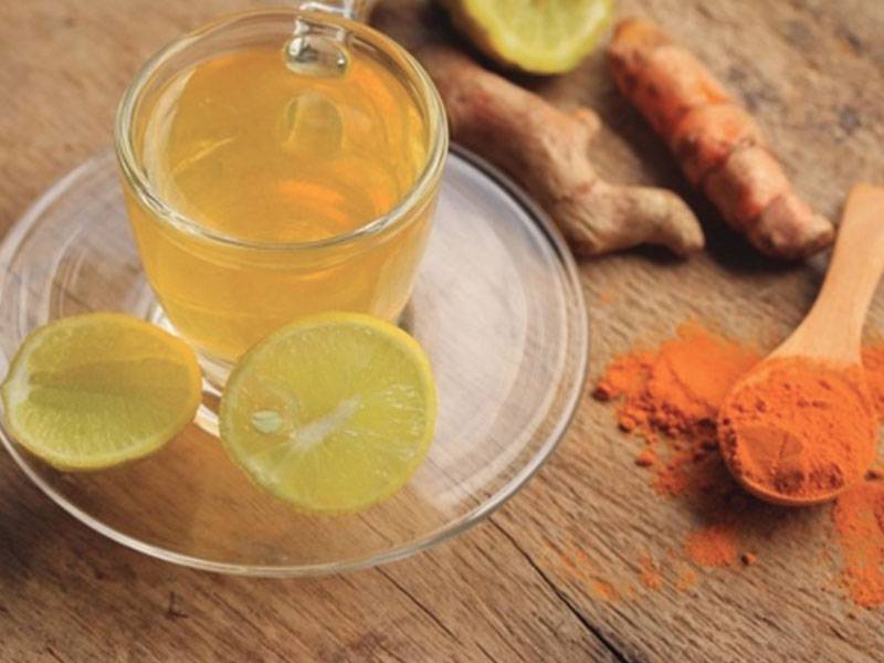 Limonata alla curcuma anti-depressione